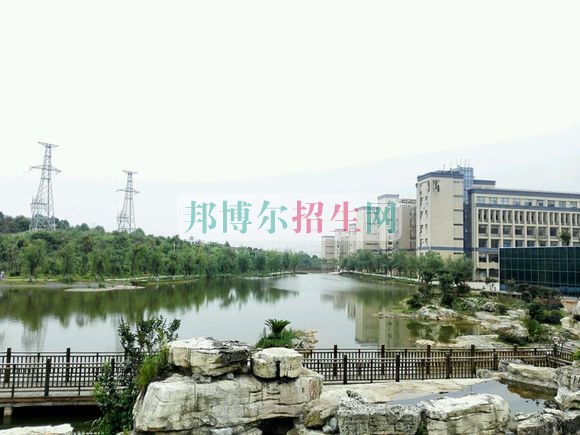 貴州商業(yè)高等?？茖W(xué)校網(wǎng)站網(wǎng)址