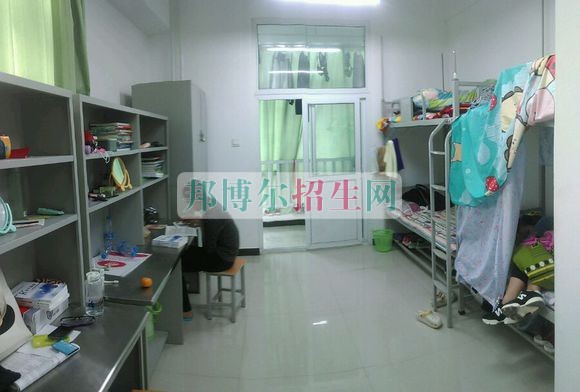 河南財(cái)政稅務(wù)高等?？茖W(xué)校宿舍條件