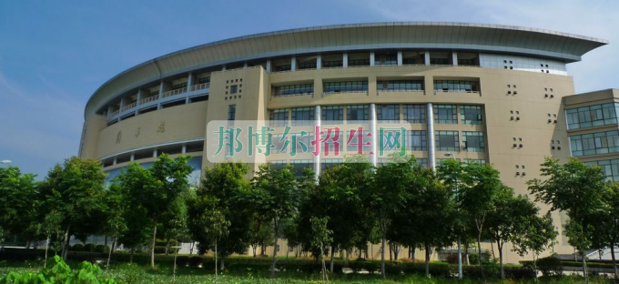 武漢科技大學招生辦聯(lián)系電話