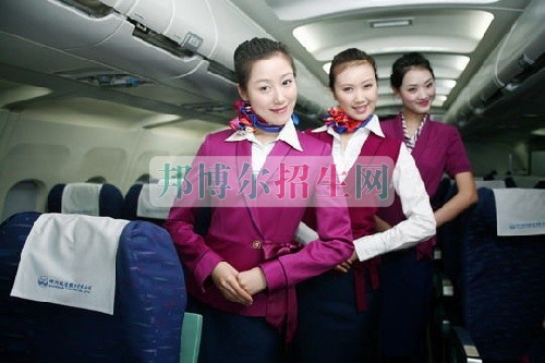 成都空中乘務就業(yè)前景怎么樣