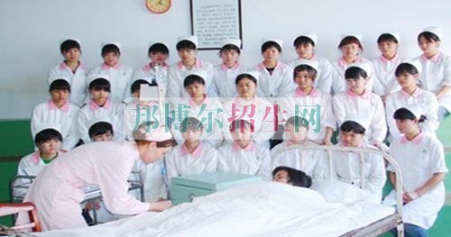 成都有助產(chǎn)護理的大專大學