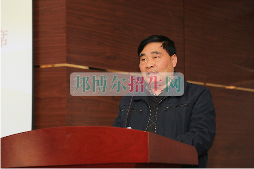 成都航空職業(yè)技術(shù)學(xué)院第三屆第一次教職工代表、工會(huì)會(huì)員代表大會(huì)勝利召開(kāi)