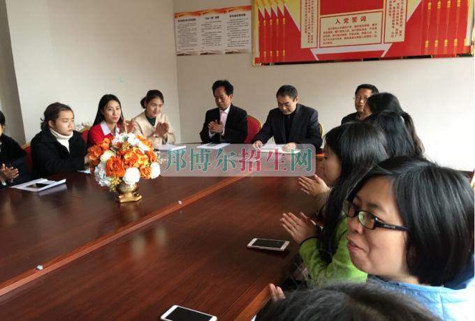 平昌鷹才中等職業(yè)技術學校熱烈慶祝107個國際勞動婦女節(jié)