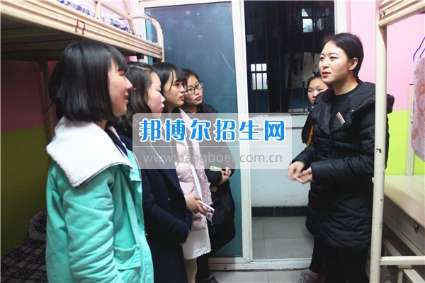 成都希望幼師學(xué)校是責(zé)任？更是一種愛！