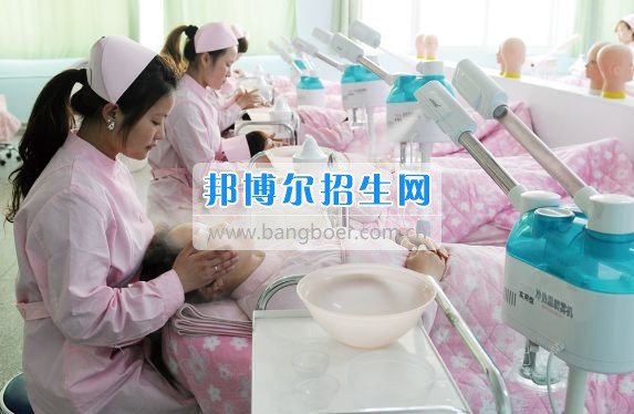 成都哪個美容技術學校最好