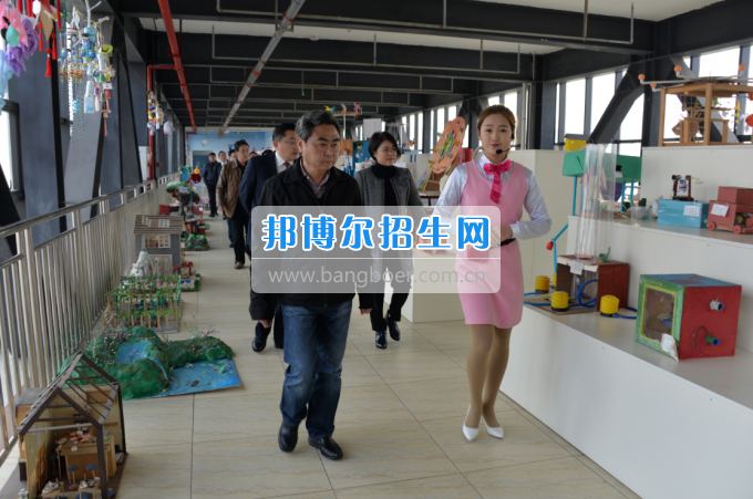川南幼兒師范高等?？茖W校迎接隆昌縣創(chuàng)建第四屆省級文明城市測評組考評