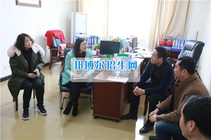 川南幼兒師范高等?？茖W(xué)校考察交流并巡查實(shí)習(xí)生情況