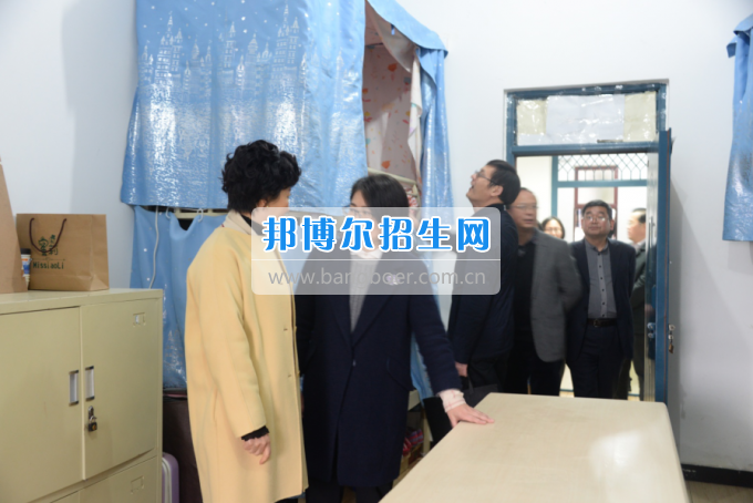 市委常委、宣傳部長潘梅到川南幼兒師范高等?？茖W(xué)校調(diào)研思想政治工作