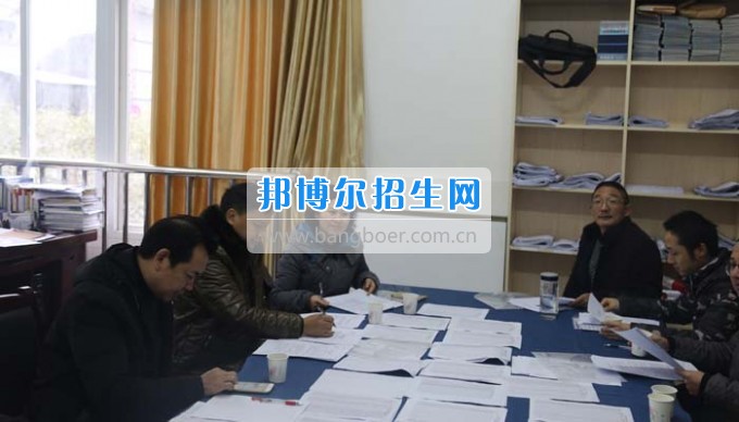 四川省古藺縣職業(yè)高級中學校集智匯力，全力推進依法治校