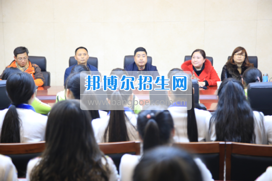 川北幼兒師范高等?？茖W(xué)校學(xué)前教育系赴南江小河職中調(diào)研