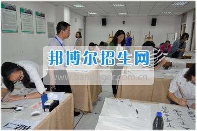 全國書畫等級考試在成都師范學院開考