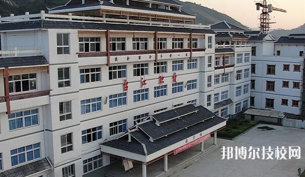 臺江中等職業(yè)學(xué)校2020年招生辦聯(lián)系電話