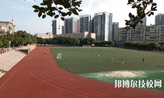 重慶渝北職業(yè)教育中心2020年報名條件、招生要求、招生對象