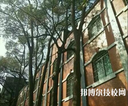 重慶商務(wù)高級技工學校地址在哪里
