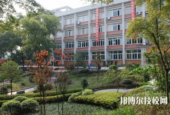 中國人民解放軍總參謀部信息化部直屬工廠職業(yè)技術學校2020年招生辦聯(lián)系電話