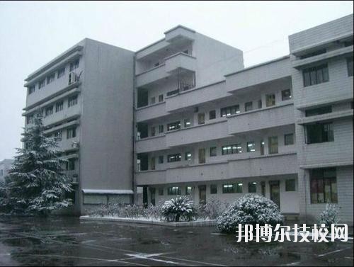 永康衛(wèi)生學(xué)校2020年報名條件、招生要求、招生對象