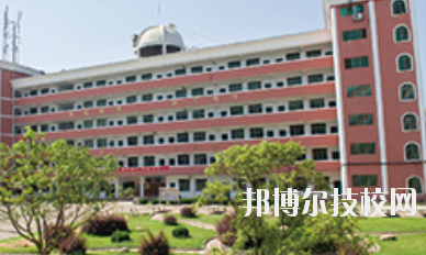 江西新能源技工學(xué)校2020年報名條件、招生要求、招生對象