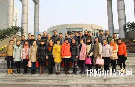萍鄉(xiāng)湘東職業(yè)中等專(zhuān)業(yè)學(xué)校2020年報(bào)名條件、招生要求、招生對(duì)象 