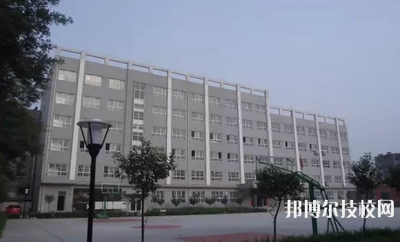 華陰市職業(yè)教育中心2020年報(bào)名條件、招生要求、招生對(duì)象 