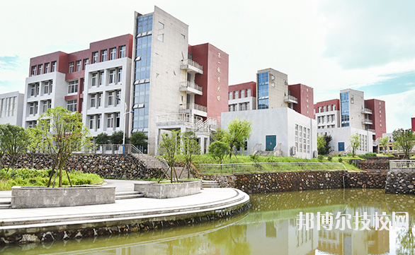 江西冶金職業(yè)技術(shù)學院2020年招生辦聯(lián)系電話