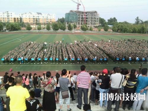 成都華夏衛(wèi)校2020年報名條件、招生要求、招生對象