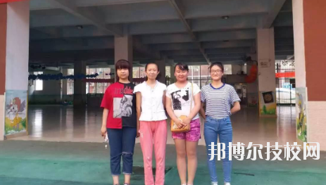 靖遠職業(yè)中等專業(yè)學(xué)校2020年學(xué)費、收費多少