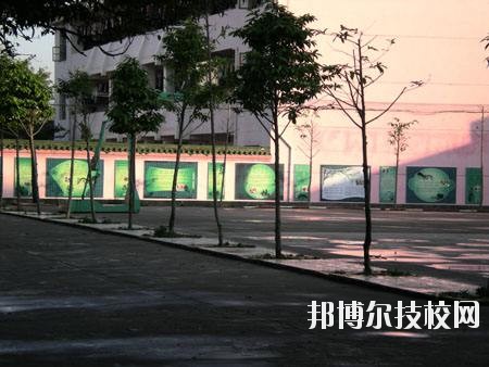 大余職業(yè)技術(shù)教育中心2020年報(bào)名條件、招生要求、招生對(duì)象