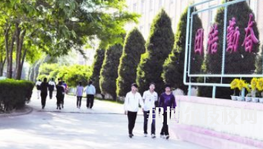 甘肅省商業(yè)學校2020年報名條件、招生要求、招生對象