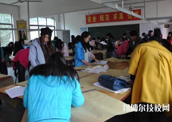 樂清市職業(yè)中等專業(yè)學校2020年招生辦聯(lián)系電話