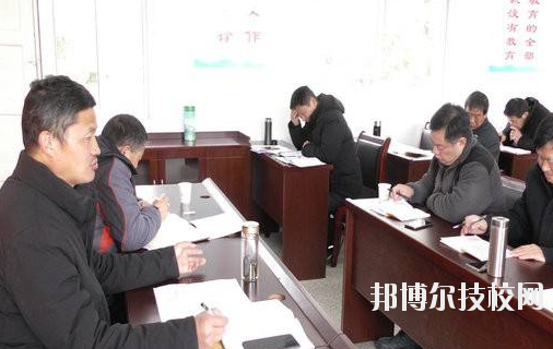 臨安市中等職業(yè)技術(shù)學校2020年報名條件、招生要求、招生對象