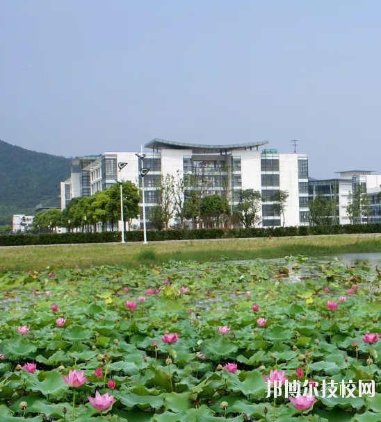 蘇州建設(shè)交通高等職業(yè)技術(shù)學(xué)校怎么樣、好不好