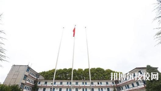 貴陽鐵路工程學校2020年報名條件、招生要求、招生對象