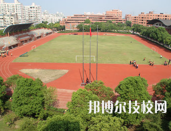 重慶新渝技工學(xué)校2020年報名條件、招生要求、招生對象