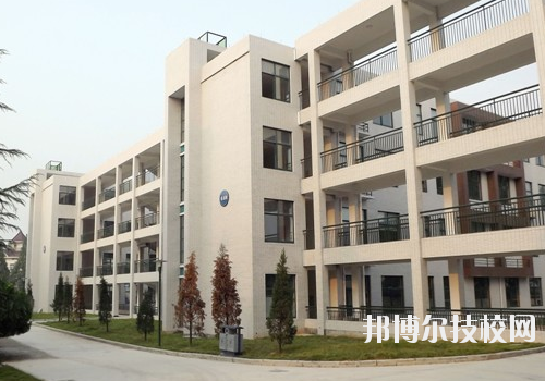 建德工業(yè)技術(shù)學(xué)校2020年報名條件、招生要求、招生對象