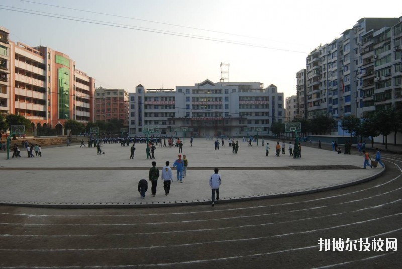 四川省鄰水縣興仁職業(yè)中學(xué)2020年報名條件、招生要求、招生對象