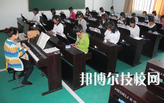 華亭職業(yè)教育中心怎么樣、好不好