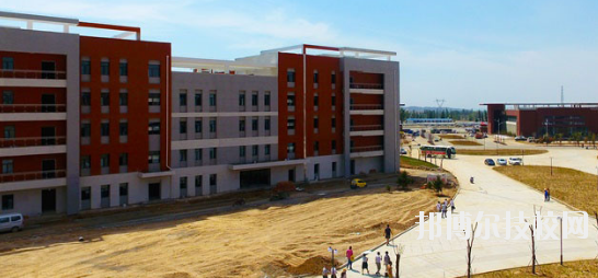 甘肅建筑材料工業(yè)學(xué)校2020年報名條件、招生要求、招生對象