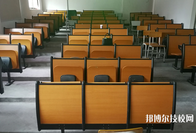 梅州梅鐵職業(yè)技術學校2020年報名條件、招生要求、招生對象