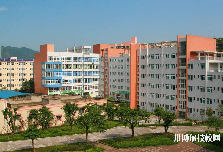 重慶工業(yè)技師學(xué)院怎么樣、好不好