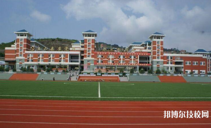 重慶忠縣職業(yè)教育中心學校怎么樣、好不好