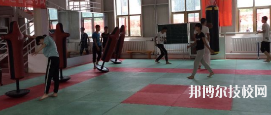 酒泉體育運(yùn)動(dòng)學(xué)校2020年學(xué)費(fèi)、收費(fèi)多少