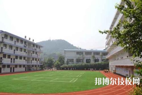 水城職業(yè)技術(shù)學(xué)校2020年報(bào)名條件、招生要求、招生對象