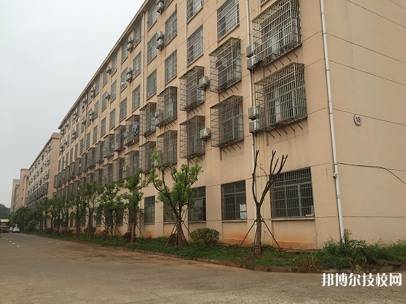 吉安信息工程學(xué)校怎么樣、好不好