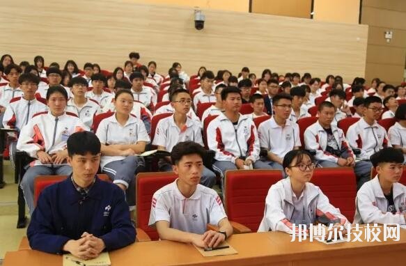新昌技師學(xué)院2020年報(bào)名條件、招生要求、招生對(duì)象
