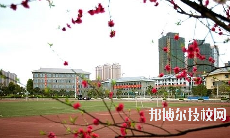 重慶南桐礦業(yè)有限責任公司技工學校網站網址   
