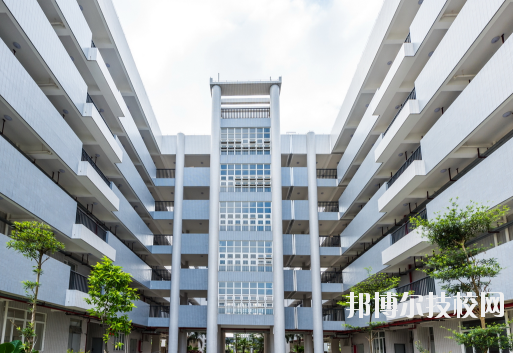 廣州財(cái)經(jīng)職業(yè)學(xué)校2020年報(bào)名條件、招生要求、招生對象