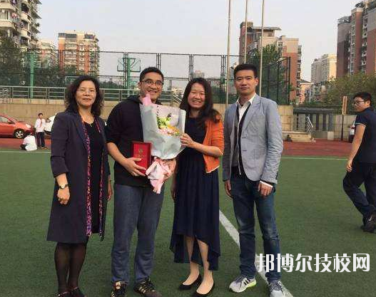 杭州開元商貿(mào)職業(yè)學校地址在哪里