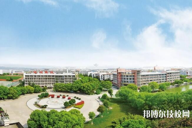 義烏城鎮(zhèn)職業(yè)技術學校2020年招生簡章