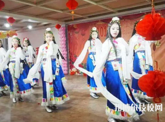 安康高新中等職業(yè)學校2020年報名條件、招生要求、招生對象 