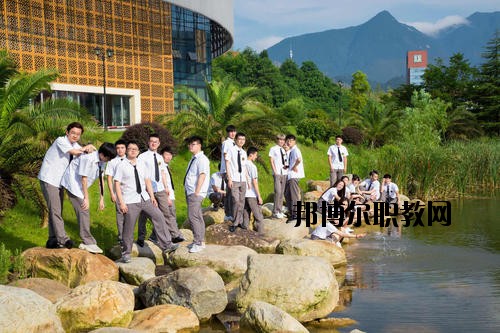 江西廬山旅游中等專業(yè)學(xué)校2020年報名條件、招生要求、招生對象